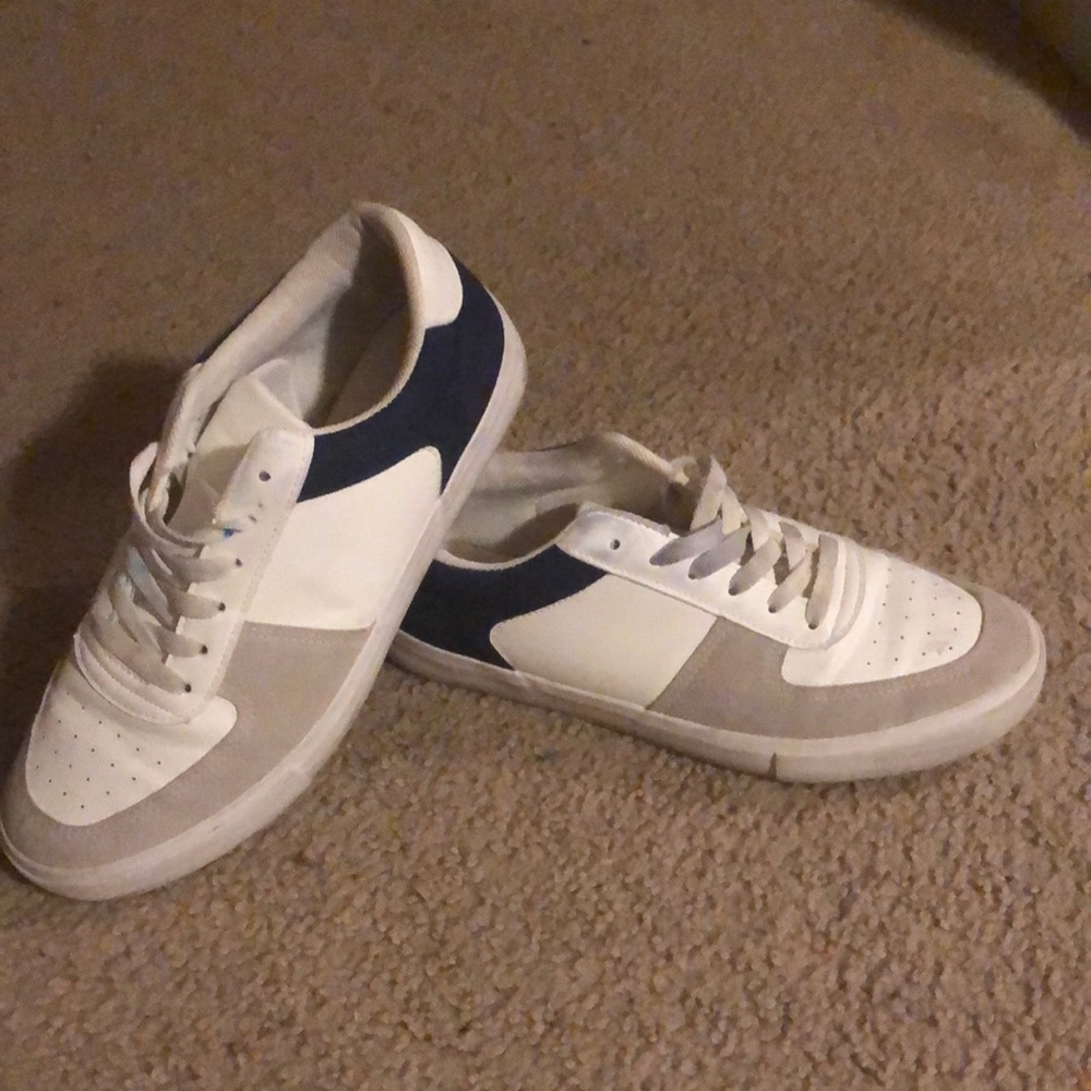 Men's White and Blue Casual Sneakers